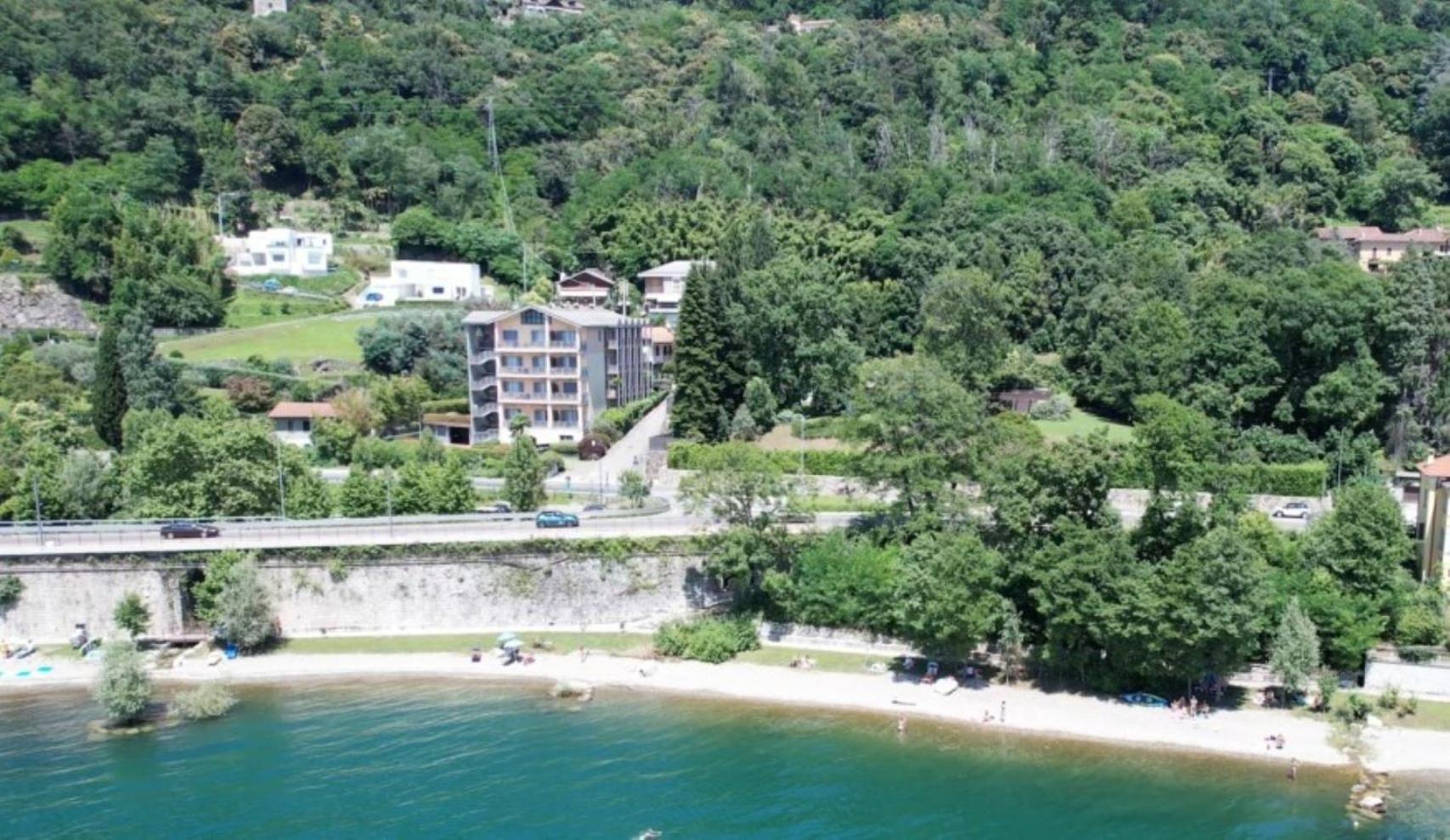 Residence Tre Ponti Verbania Exteriör bild