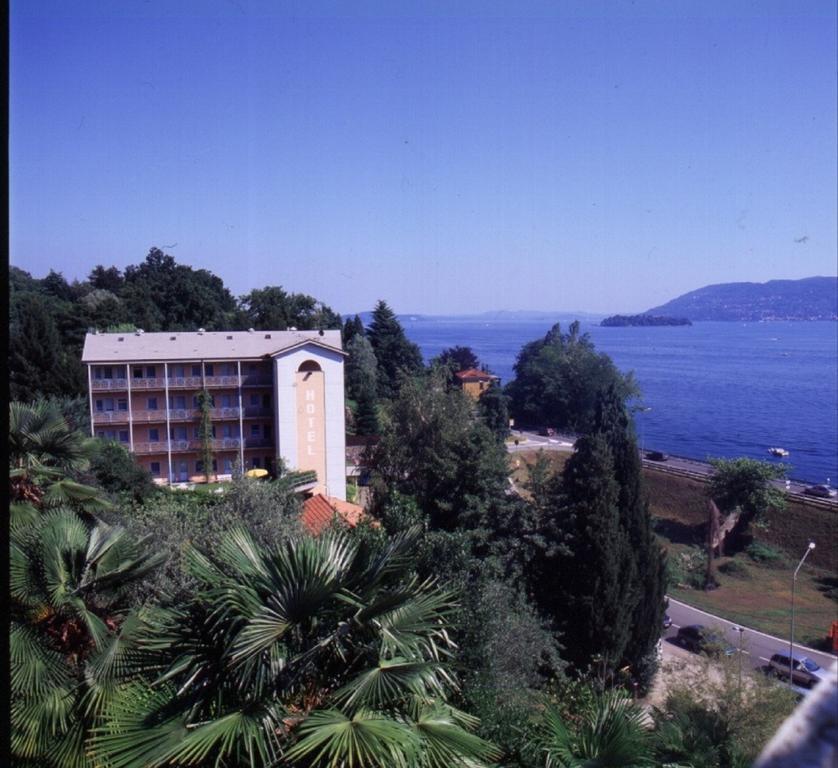 Residence Tre Ponti Verbania Exteriör bild