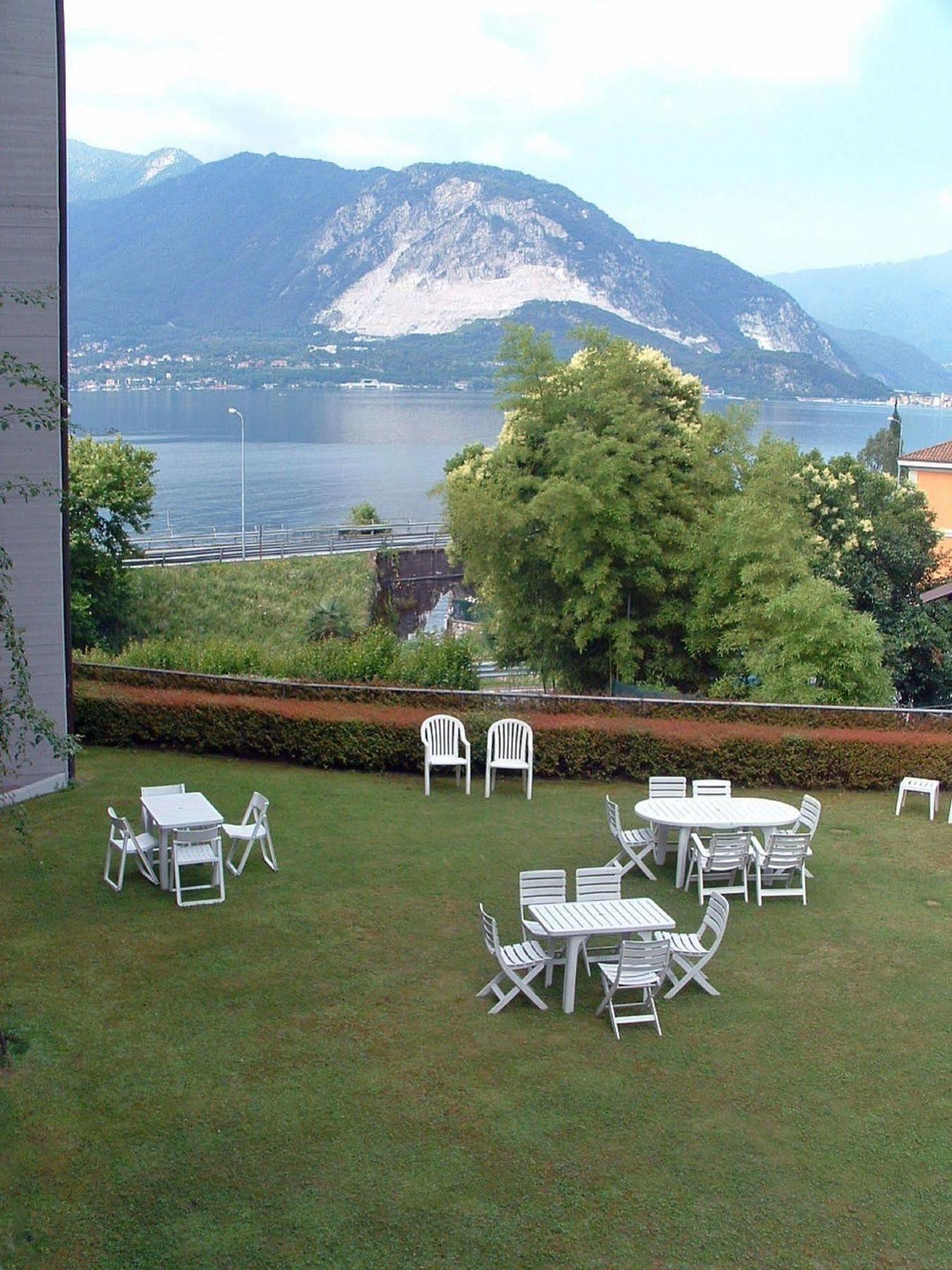 Residence Tre Ponti Verbania Exteriör bild